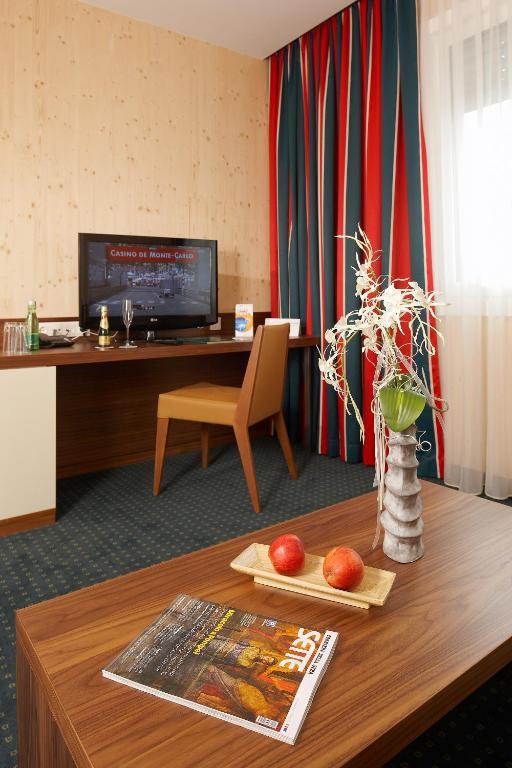 Mt Hotel Zeltweg Quarto foto