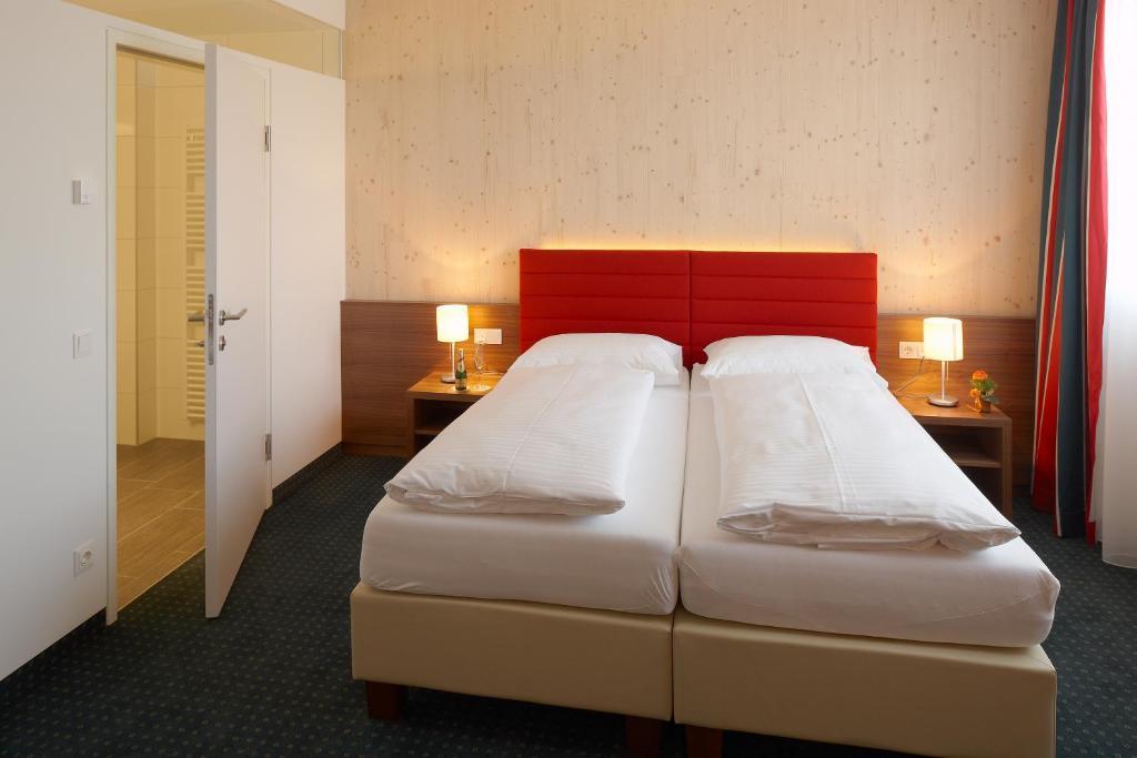 Mt Hotel Zeltweg Quarto foto