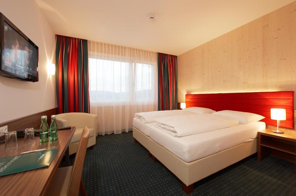 Mt Hotel Zeltweg Quarto foto